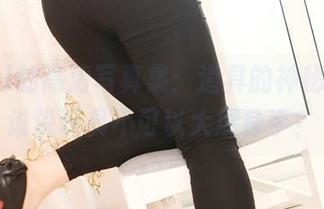 3Agirl的高清写真集：道具的神秘派对，谁说玩具不可以大展身手？