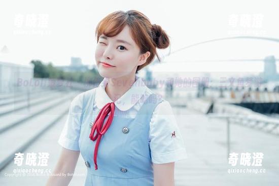 BoLoli菠萝社 - 柳侑绮Sevenbaby和她的图册：三文鱼梦游记，能吃吗？