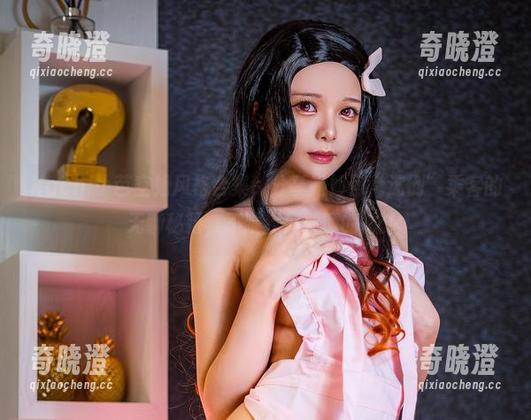 Hachi小芭空姐风格合集，分享她如何“迷倒”乘客的无聊秘籍，不过我们都懂的,嘘！
