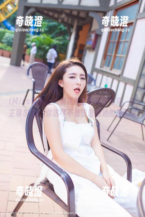 IMiss爱蜜社-谢芷馨Sindy IMiss爱蜜社 - 满满的全套制服写真,谢芷馨Sindy你这可不是普普通通的搭配啊