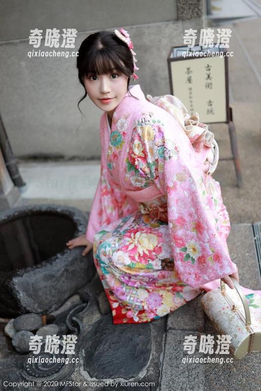 MFStar模范学院-柳侑绮Sevenbaby MFStar模范学院 - 柳侑绮Sevenbaby的写真,镂空的外表下藏着什么?