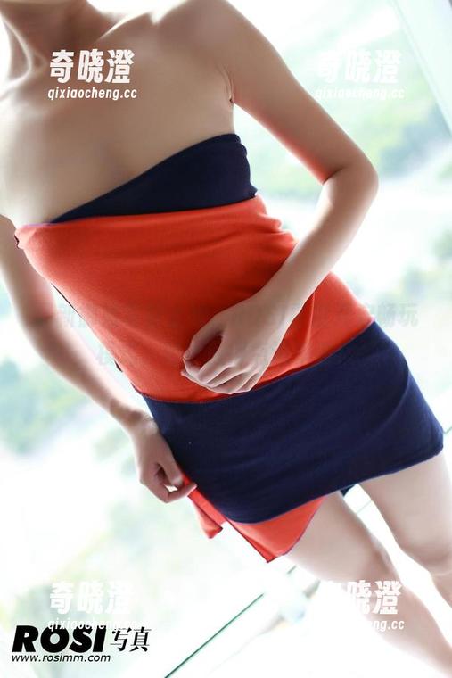 ROSI写真 最新御姐写真上线,ROSI再度开启畅玩模式,对,值得点进来看!