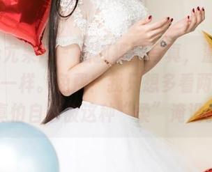 UGirls尤果网 – 孟狐狸的写真，温柔得如同洒水一样。免费！我只想多看两眼，但真怕自己被这种“柔”淹没。
