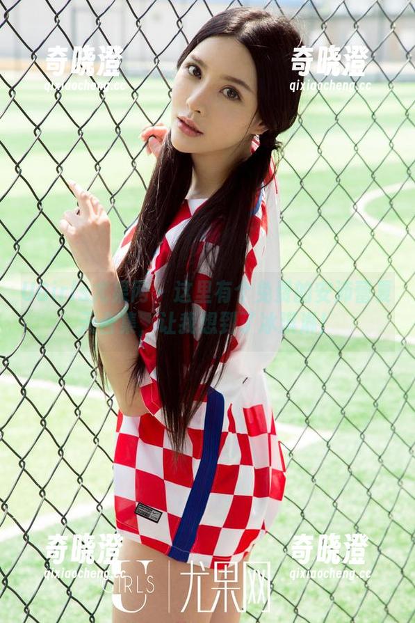UGirls尤果网 - 这里有个免费的安沛蕾夏天合集，让我想到了冰淇淋！