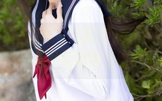 XIAOYU语画界 – 王馨瑶yanni再添新戏，无圣光的图片让剧情显得格外迷离。