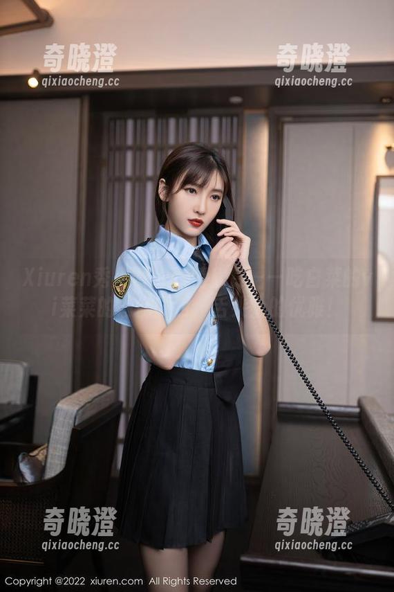 Xiuren秀人网-吃白菜的vi菜菜 Xiuren秀人网 - 尽情欣赏——吃白菜的vi菜菜的瑜伽图包,舌尖上的优雅!