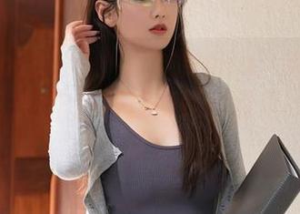 Xiuren秀人网 – 徐微微mia:穿红裙的不给力?这作品简直就是网盘里的增值选项!
