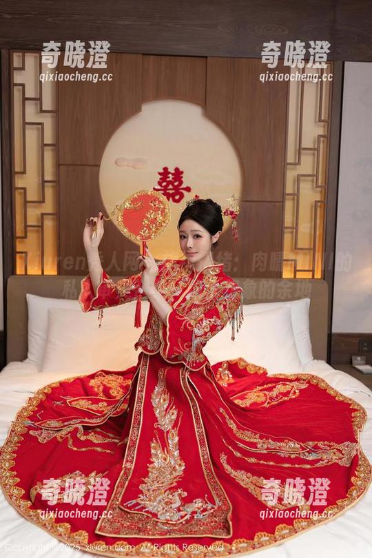 Xiuren秀人网-肉晴MINI Xiuren秀人网 - 旗袍情绪:肉晴MINI的私人审美合集,给人想象的余地