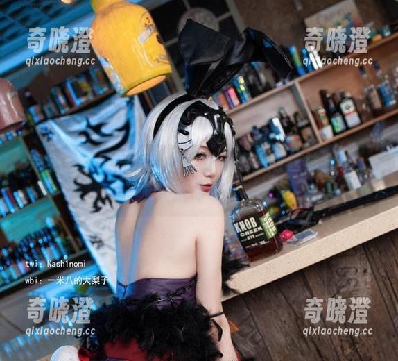 完全免费！一米八的大梨子限量版丝袜合集，等你来取！