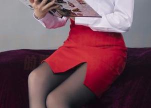 丽柜 – 凌凌的高跟鞋狂想曲：写真合集里的那个…紧致呢？