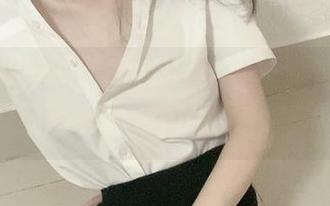 倦倦喵带来的这组吉他妹妹合集，为啥让我觉得她在跟我暗示什么