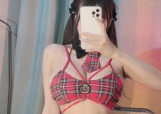 微密圈 – 兔宝妮to的夏天，总有那么一两张私拍让我摸不着头脑的图片