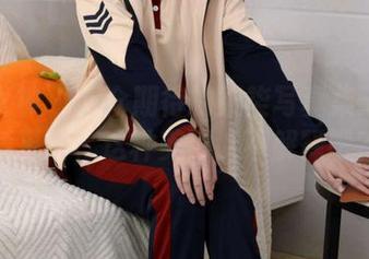 初夏女神 – 万众期待的柒柒写真集天生丽质更新，这种美可以不解释吧？
