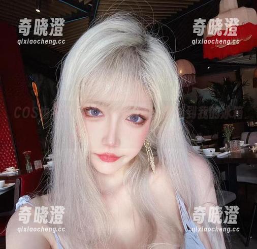 COS也有日常，啾小妍Deer穿越到我的冰箱里了？！（图片速递）