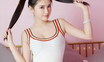嗲囡囡 – 周大萌的校园写真，网盘传输了多少青春往事？