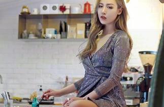 嗲囡囡 – 姝姝妹妹的浴缸大冒险:最新原图,我们都可以在家里搞个水秀!