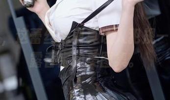 只想说，这蕾丝造型真让人犯规——坏露露香宝的美图集。