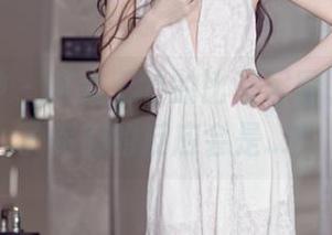 头条女神 – 这套王竹的比基尼图，我分享了你们的反应会是…？