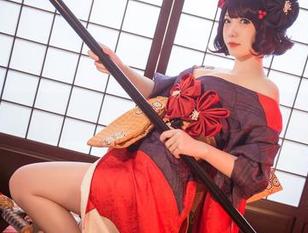 妖少you1的美足合集，谁能抵挡这种“腿”诱惑呢？