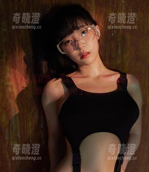 温柔却又直达！姜仁卿(강인경)的美腿，让我对无圣光有了新思路。