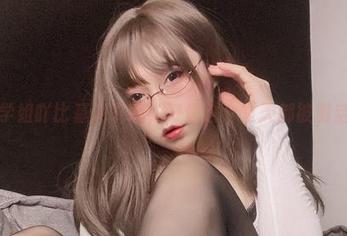 小泉学姐吖比基尼下载，好像这个夏天都被激活了！