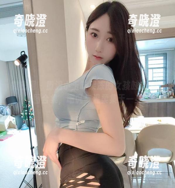 微密圈 - 重温小玉吃果冻的女孩时光：原图合集，嘲讽与温柔集于一身