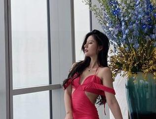 微密圈 – 彻底沉迷，就是阿朱啊的御姐合集可下载，赶紧试试不要后悔。