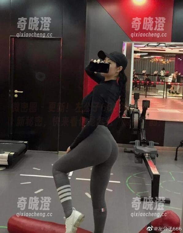 微密圈 - 更新！左公子666的套图里又有新秘密，快来看他是怎么“破防”的！