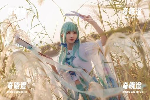 房间的墙都看不下去了，弥音音ww在她的写真作品明日方舟-锡兰里就是那道光！