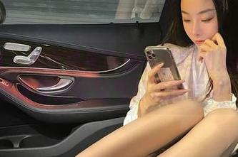 微密圈 – 怎么总觉得是小逗逗和她的灰丝高清原图让空气都变得有趣？