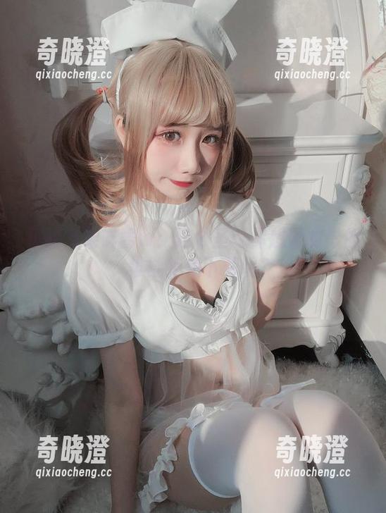 黑丝与果咩酱w：这个圣诞你想要的影像，谁能拒绝下载呢？