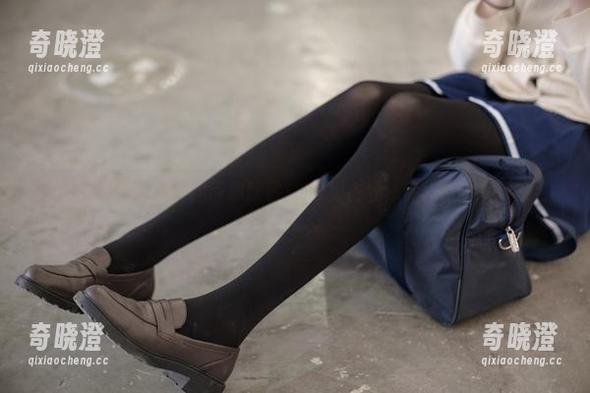 原图来啦！森萝财团带你欣赏JK校服白丝，保你鉴赏不过瘾！