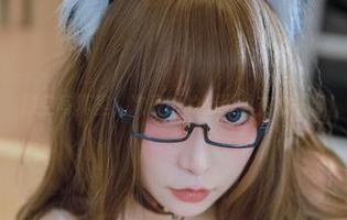 镂空写真里，次屁啦的侧影总在心头飘