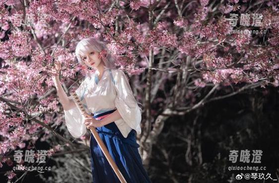 美图在线，清青琴玖穿泳装冲进你的手机里，下载人才是硬道理！