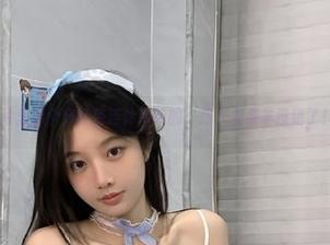 微密圈 – 图片里那个穿红色连体吊带的，是火龙果羊没错了！定制牛呀！