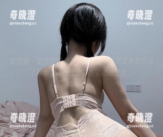 微密圈 - 就这样的美图，火龙果羊的死库水碰巧成了槽点，呃...怎么能把它设成壁纸。