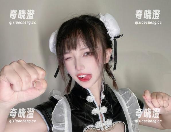 我一直在想，狐洛洛子套图里的黑长直是怎么保持的，这得多费心？