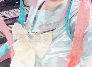 神探火狸狸私拍图集全新上线：诺拉·沐恩的睡衣，可能是我梦中美的最高境界？