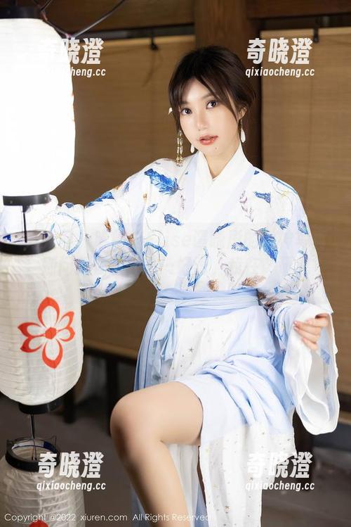 秀人网 - 瞧瞧这Elise谭晓彤的女神写真，别问我在看什么…好吧，我在‘研究’。