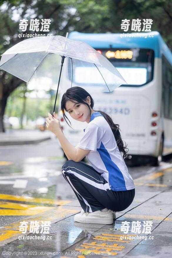秀人网-刘婷婷 秀人网 - 阳光下的刘婷婷和她的体操服,一个定制的梦,图片记录了一种难以定义的美