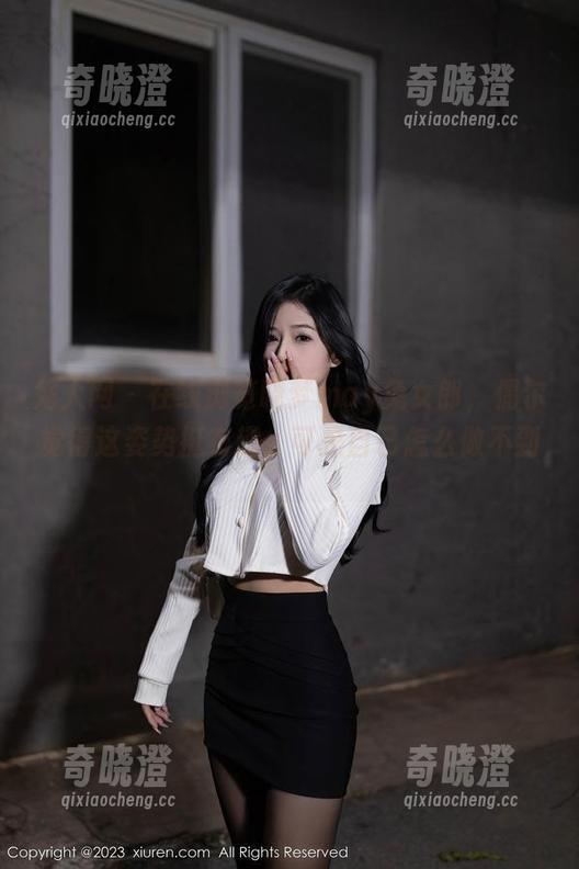 秀人网-晓梦may 秀人网 - 在线浏览晓梦may兔女郎,偶尔觉得这姿势挺有趣,可是自己怎么做不到。