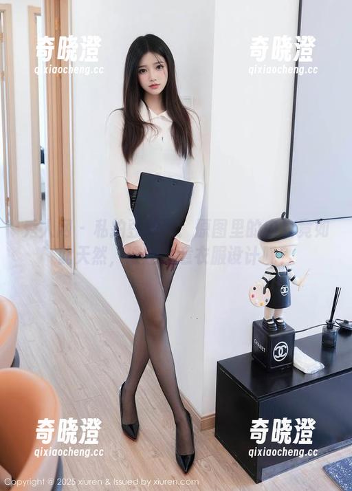 秀人网-豆瓣酱 秀人网 - 私拍豆瓣酱:原图里的内衣竟如此天然,谁还在意衣服设计呢?