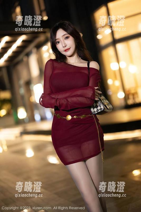 秀人网-雨儿1494 秀人网 - 校服在网盘,雨儿1494的写真藏了多少校园小情愫?