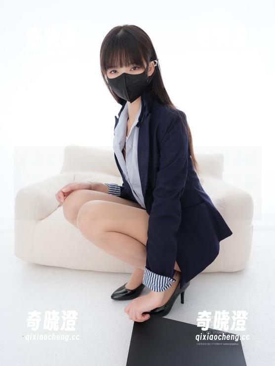 紧急企划-见希w 紧急企划 - 见希w的黑丝渐变,私房美图,带你找回对审美的信心,记得别把茶喷出来啊!