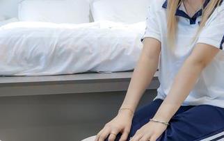 绮梦摄影 – 下载这波年轻气息!月月的少女在等你,网盘随时开启!