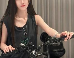 腐团儿Ikaros版英雄联盟风女合集：一言不合就想下载！