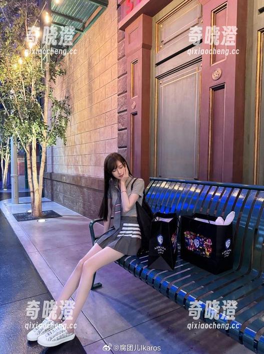 腐团儿Ikaros的礼服惊艳原图在此，一秒变身时尚脑洞开合，下载走起吧