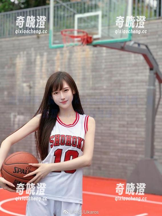 原图解读：腐团儿Ikaros的守望先锋，竟让我想起了午餐的味道……