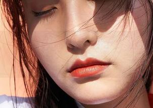 蜜桃社 – 群星闪耀中的杏子：浴室作品集探路