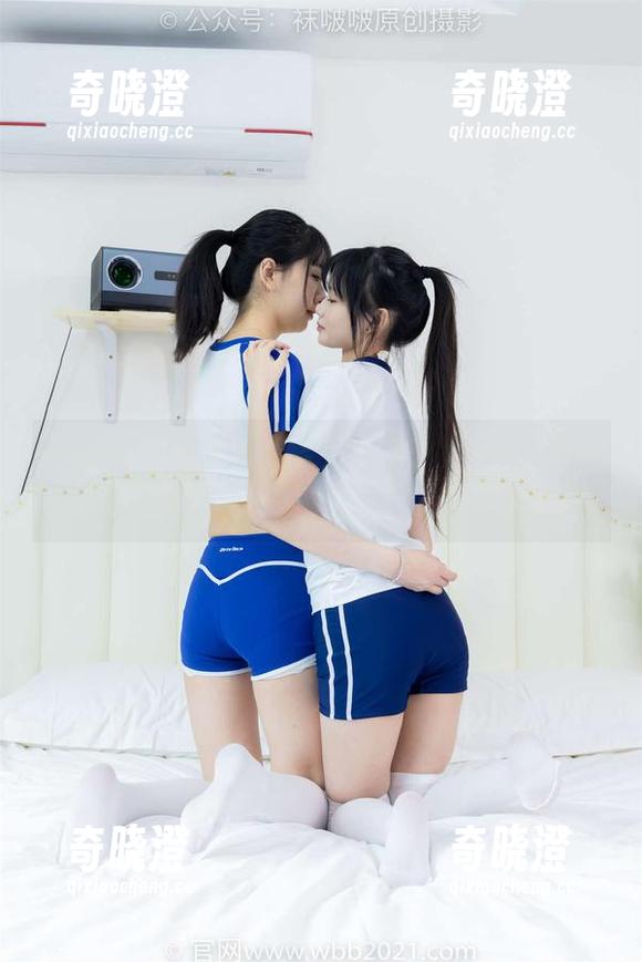 袜啵啵 - 小沫与白棉袜的微妙合集，似乎无圣光更显情调。